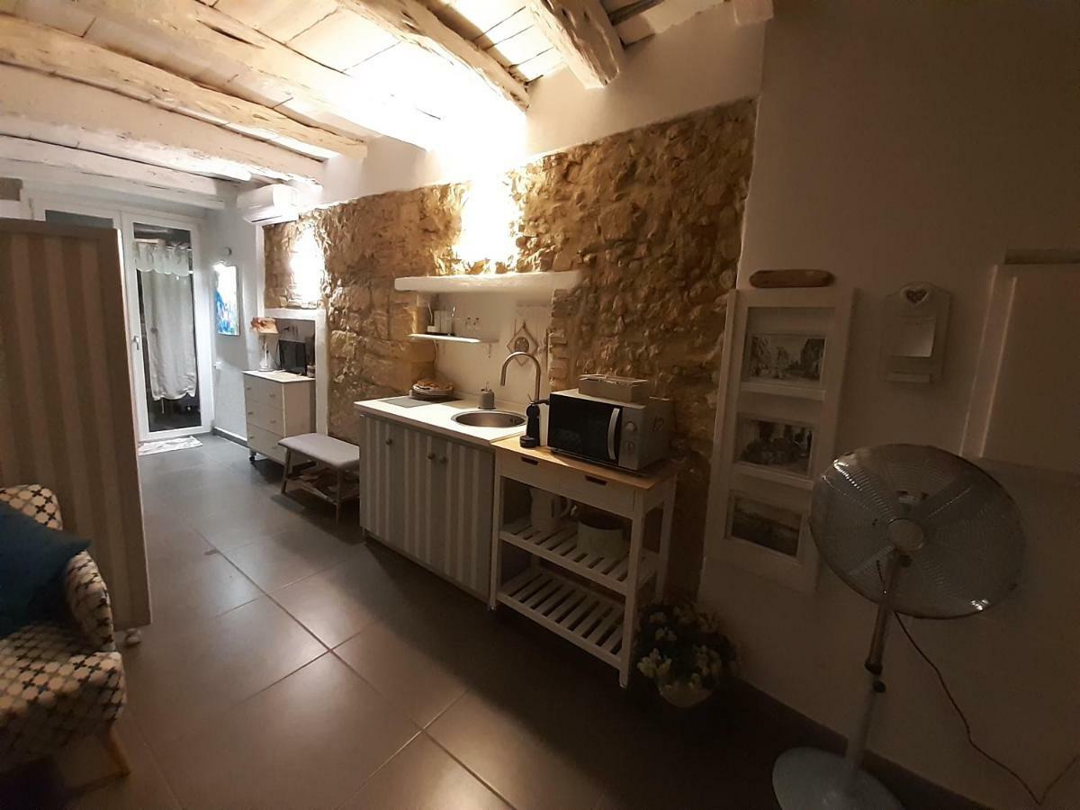 Villa Cozy Loft In The Heart Of Cagliari Exterior foto